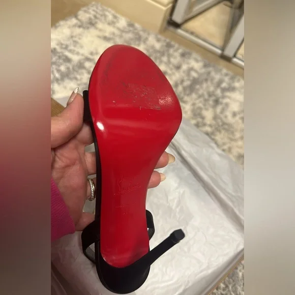 Christian Louboutin Goldie Joli Embellished Satin heels - Picture 5 of 5